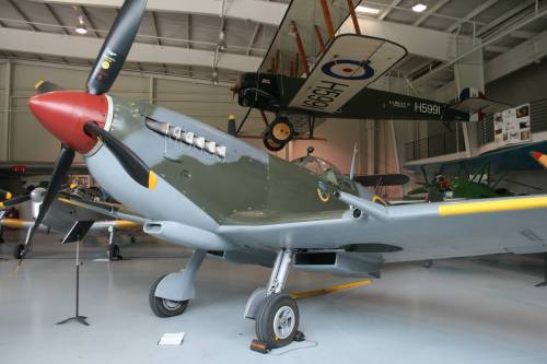 IMG_7557_small_Spitfire_Mk_IXe