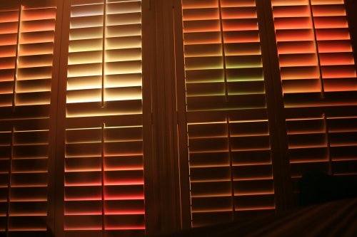 2009-11-28 Den Shutters Light Show small